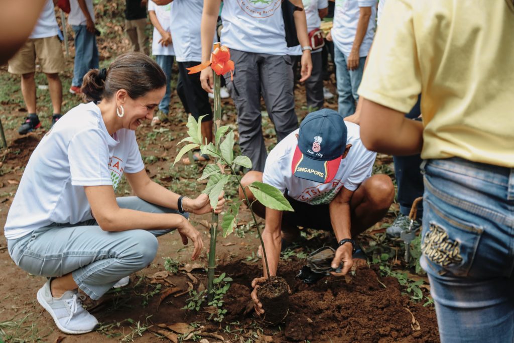 Ten Small Ways You Can Help The Environment Right Now | RAFI One To Tree