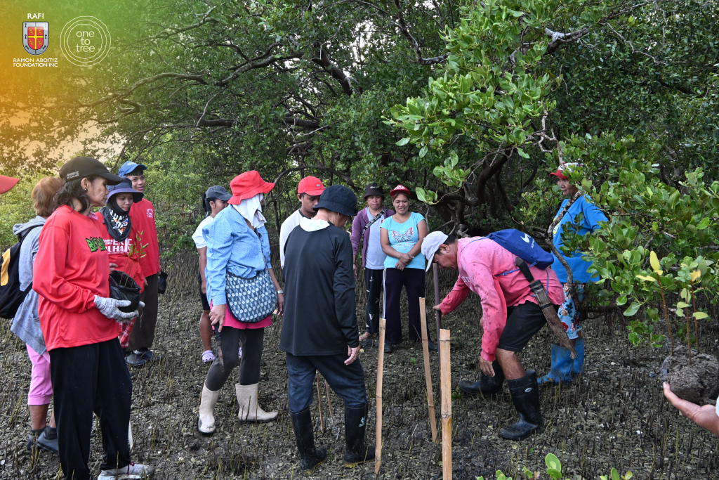 RAFI One to Tree tree growing activity with communities